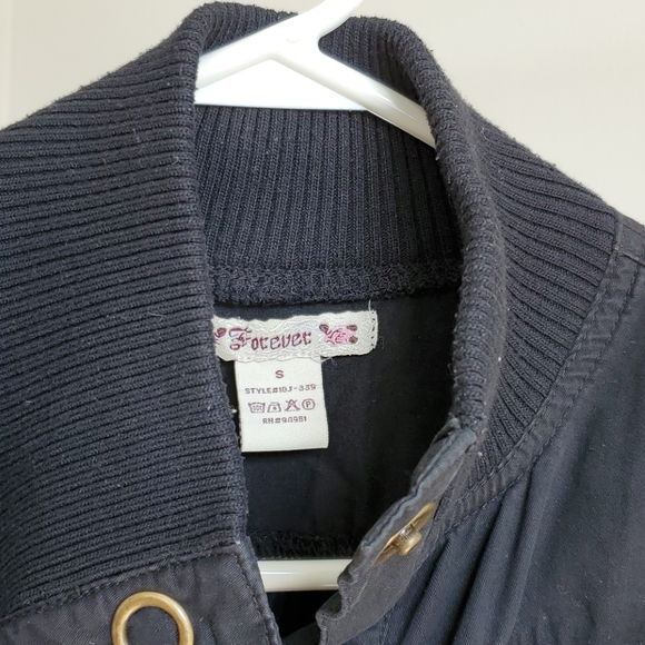 Black Women's Jacket - Picture 5 of 5